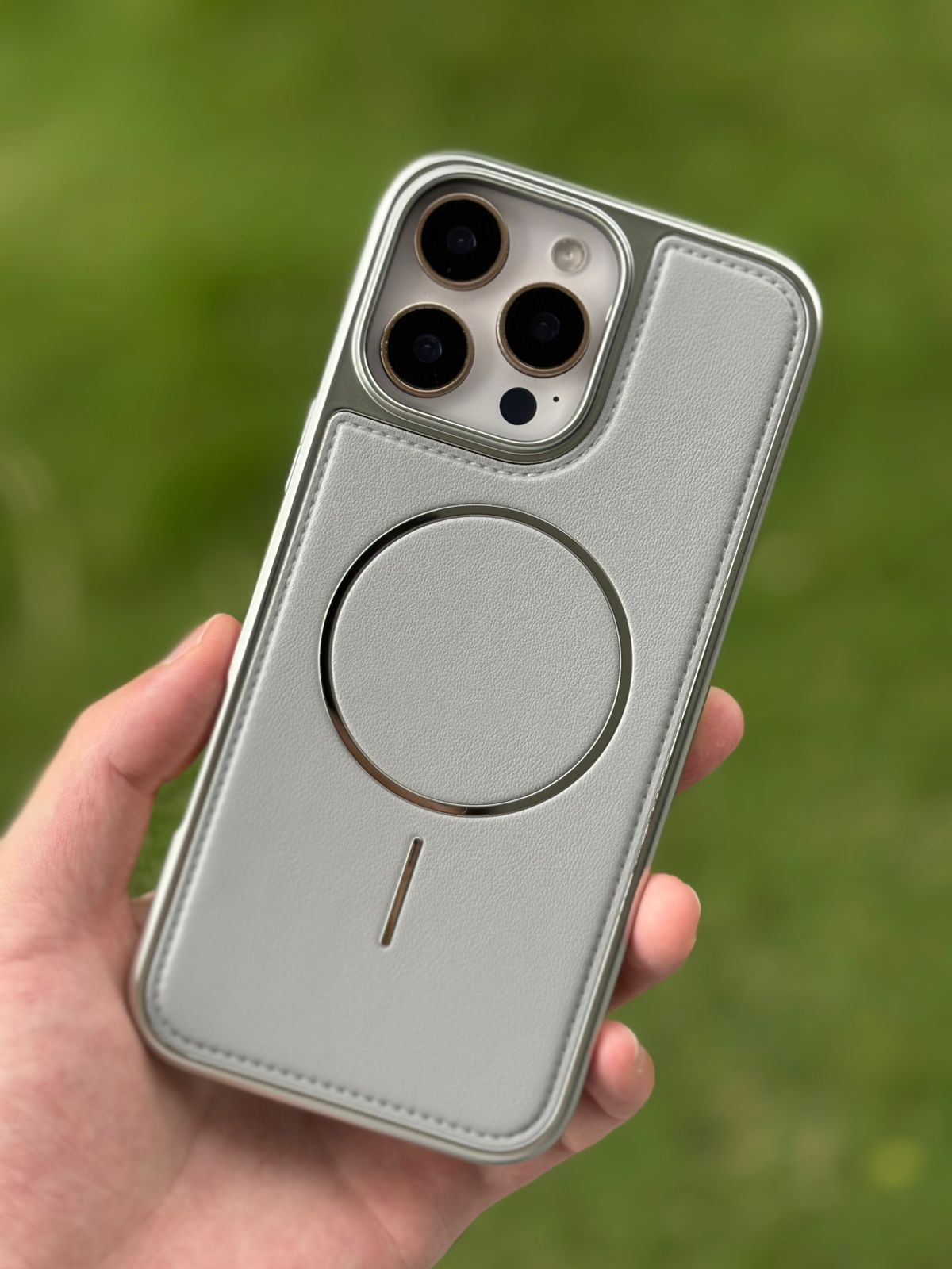 Premium Leather Case Available with MagSafe support for iPhone